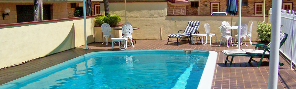 Guest swimming pool at Burke and Wills Motor Inn Kingaroy